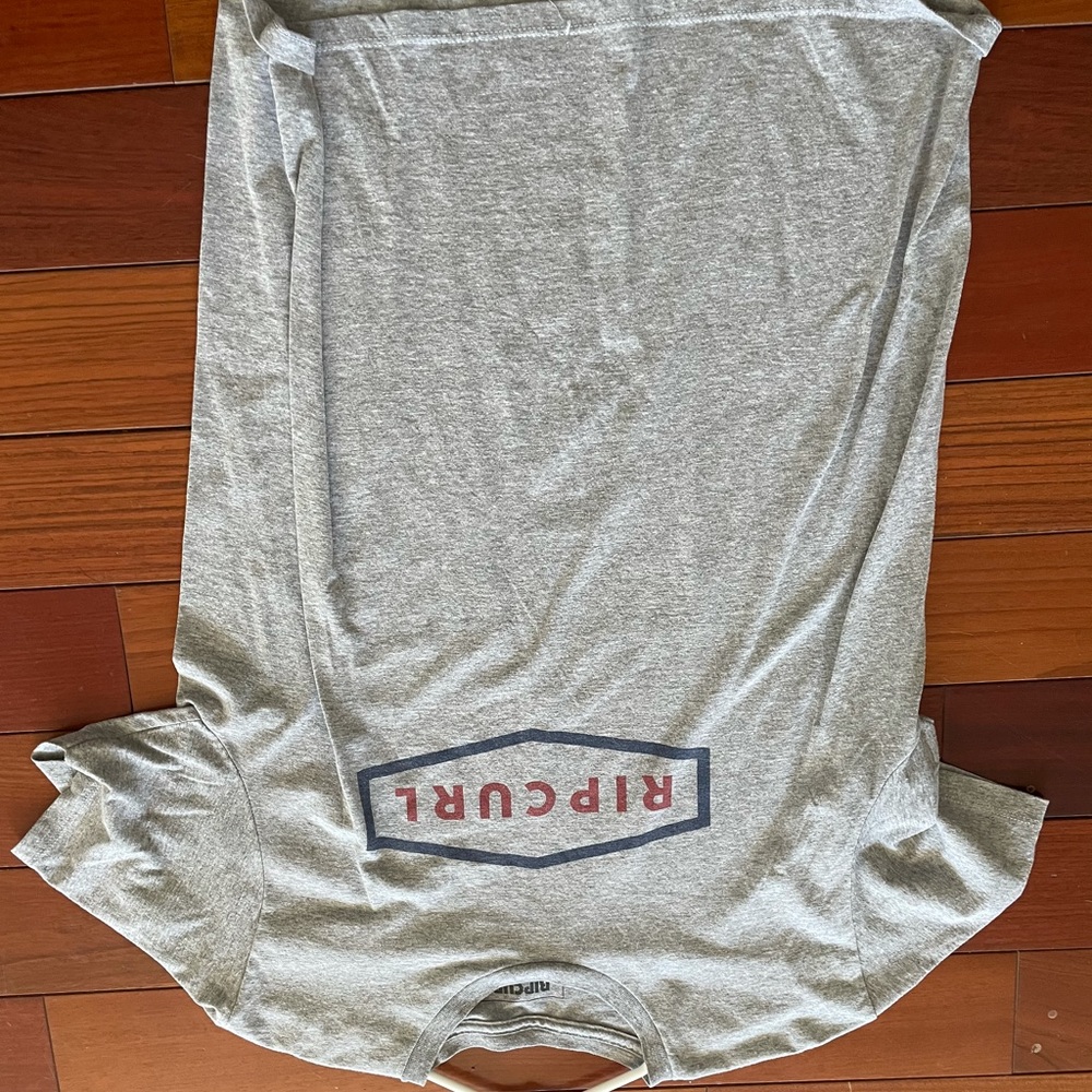 Ripcurl t shirt